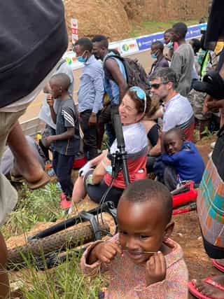 Foto van Anneke Vansteenbeeck op fietsreis met Veloglobe in Rwanda